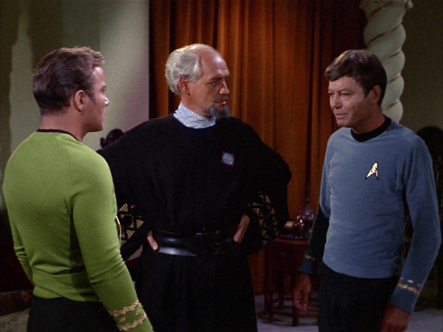 ariane179254_StarTrek_2x14_WolfInTheFold_1240.jpg