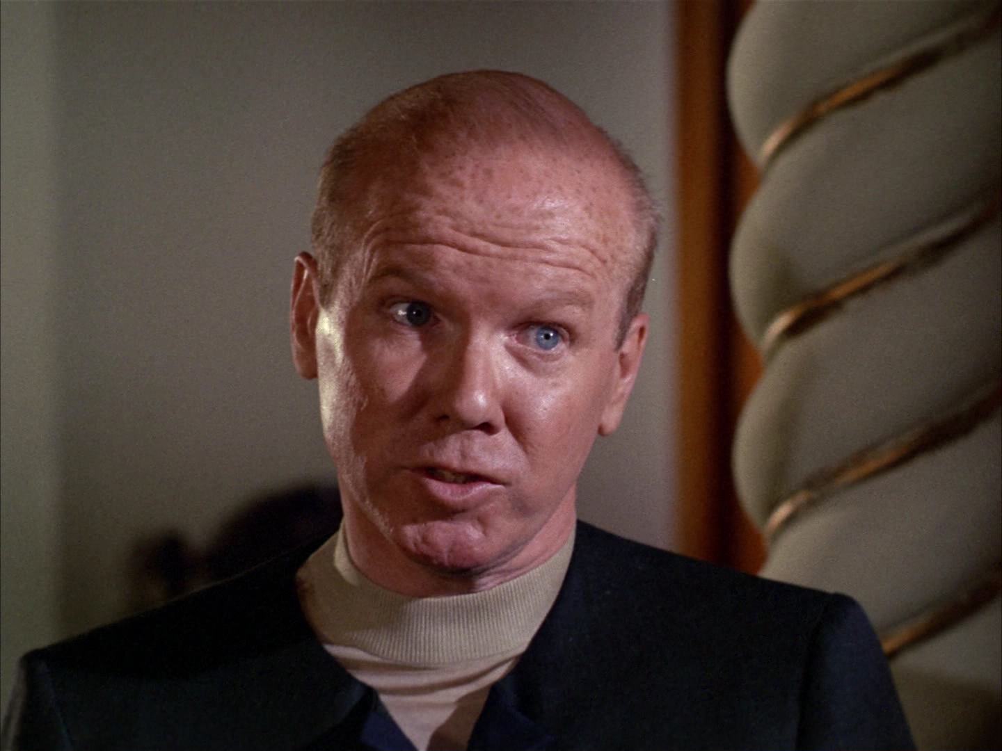 ariane179254_StarTrek_2x14_WolfInTheFold_1278.jpg