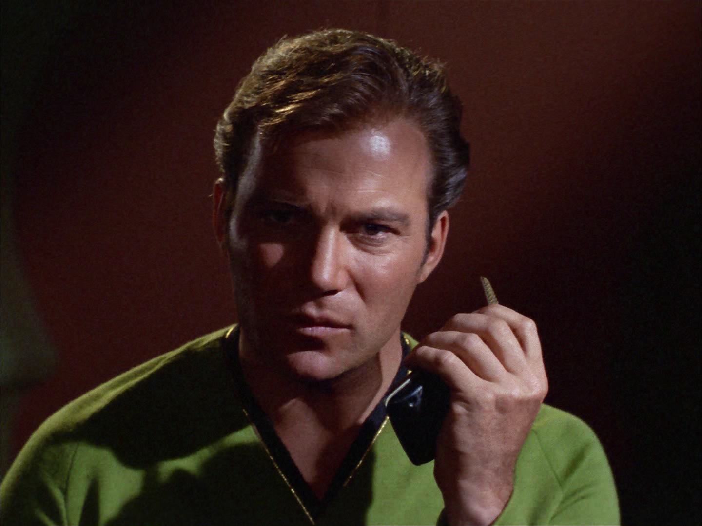 ariane179254_StarTrek_2x14_WolfInTheFold_1362.jpg