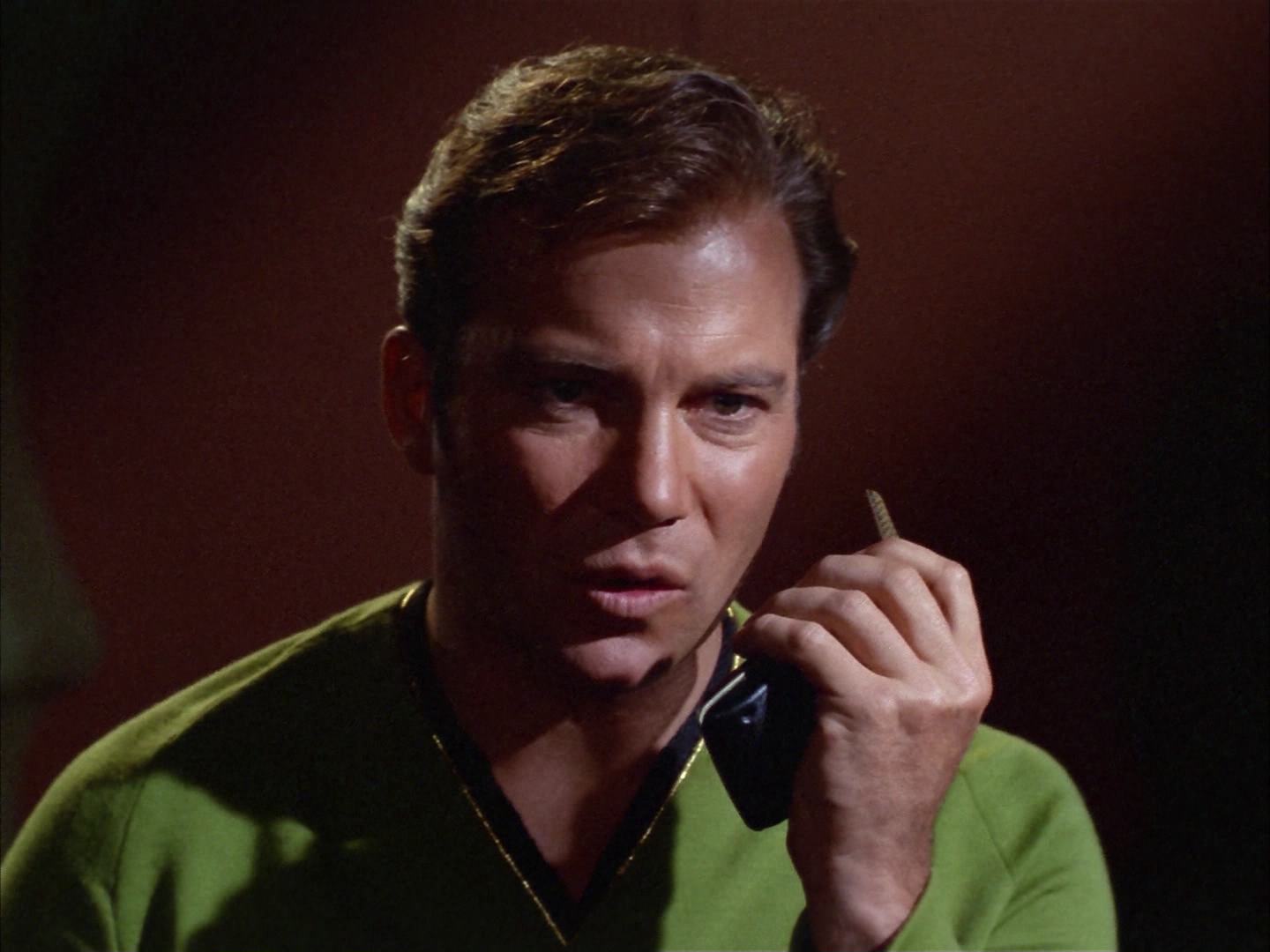 ariane179254_StarTrek_2x14_WolfInTheFold_1363.jpg