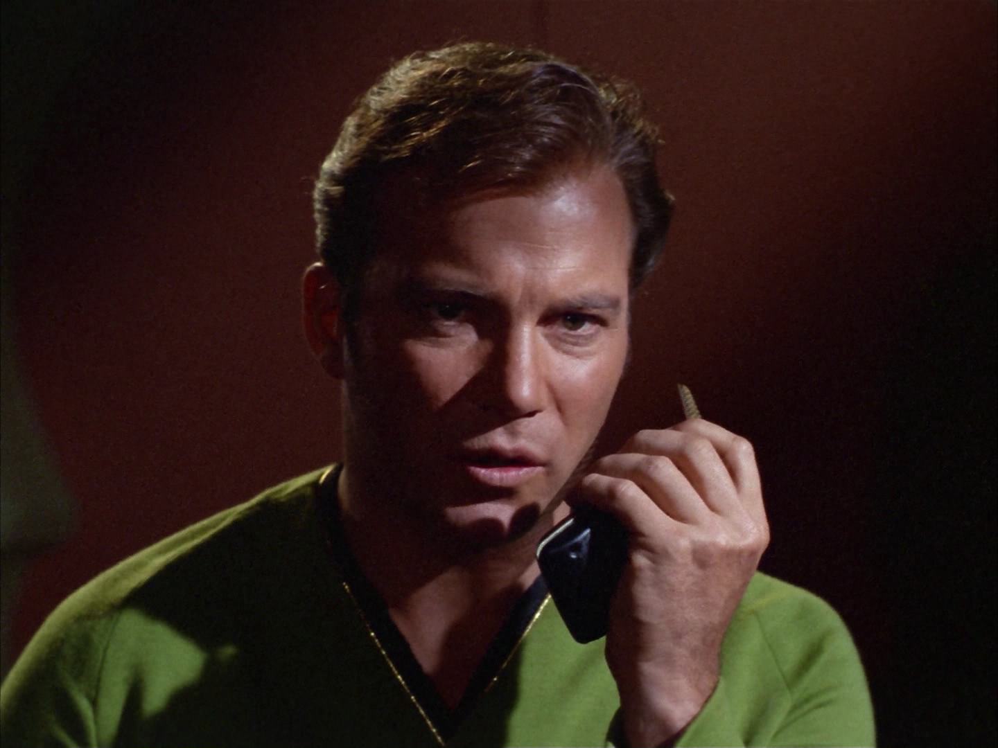 ariane179254_StarTrek_2x14_WolfInTheFold_1373.jpg
