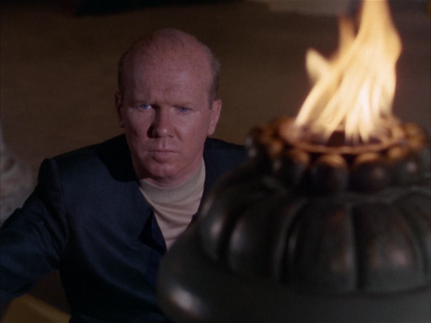 ariane179254_StarTrek_2x14_WolfInTheFold_1432.jpg