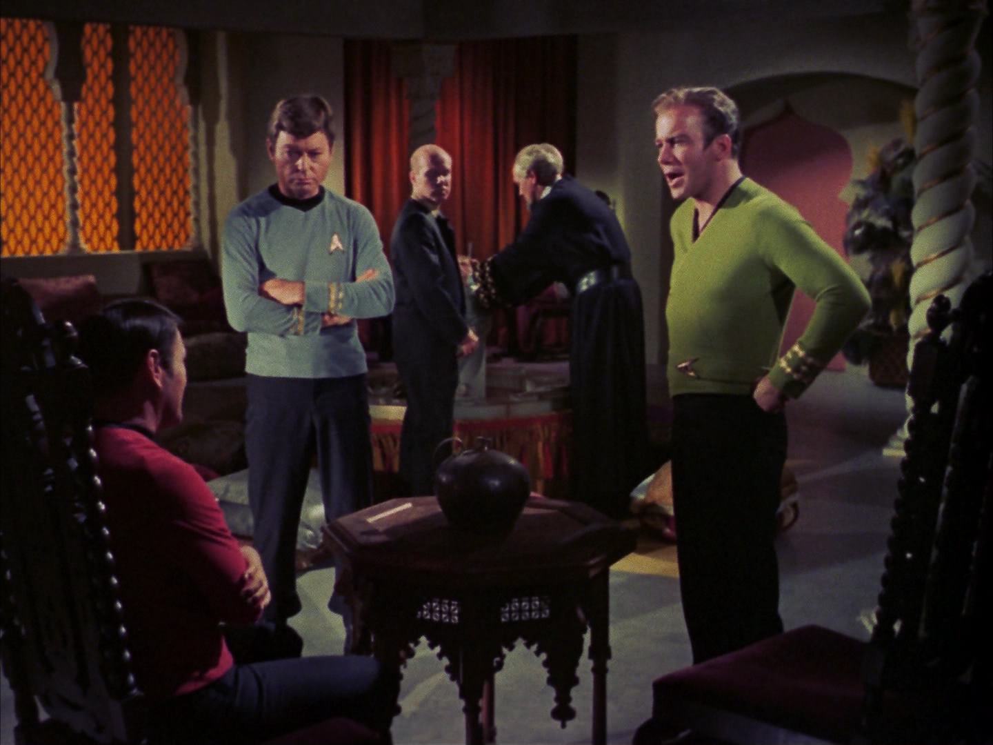 ariane179254_StarTrek_2x14_WolfInTheFold_1513.jpg