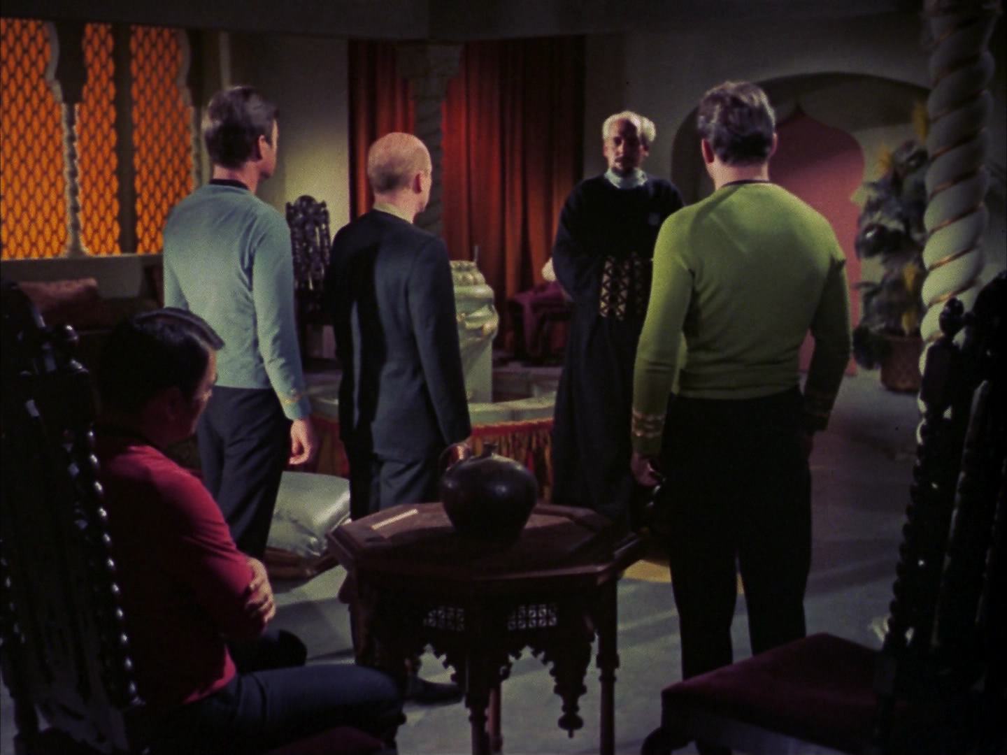 ariane179254_StarTrek_2x14_WolfInTheFold_1534.jpg