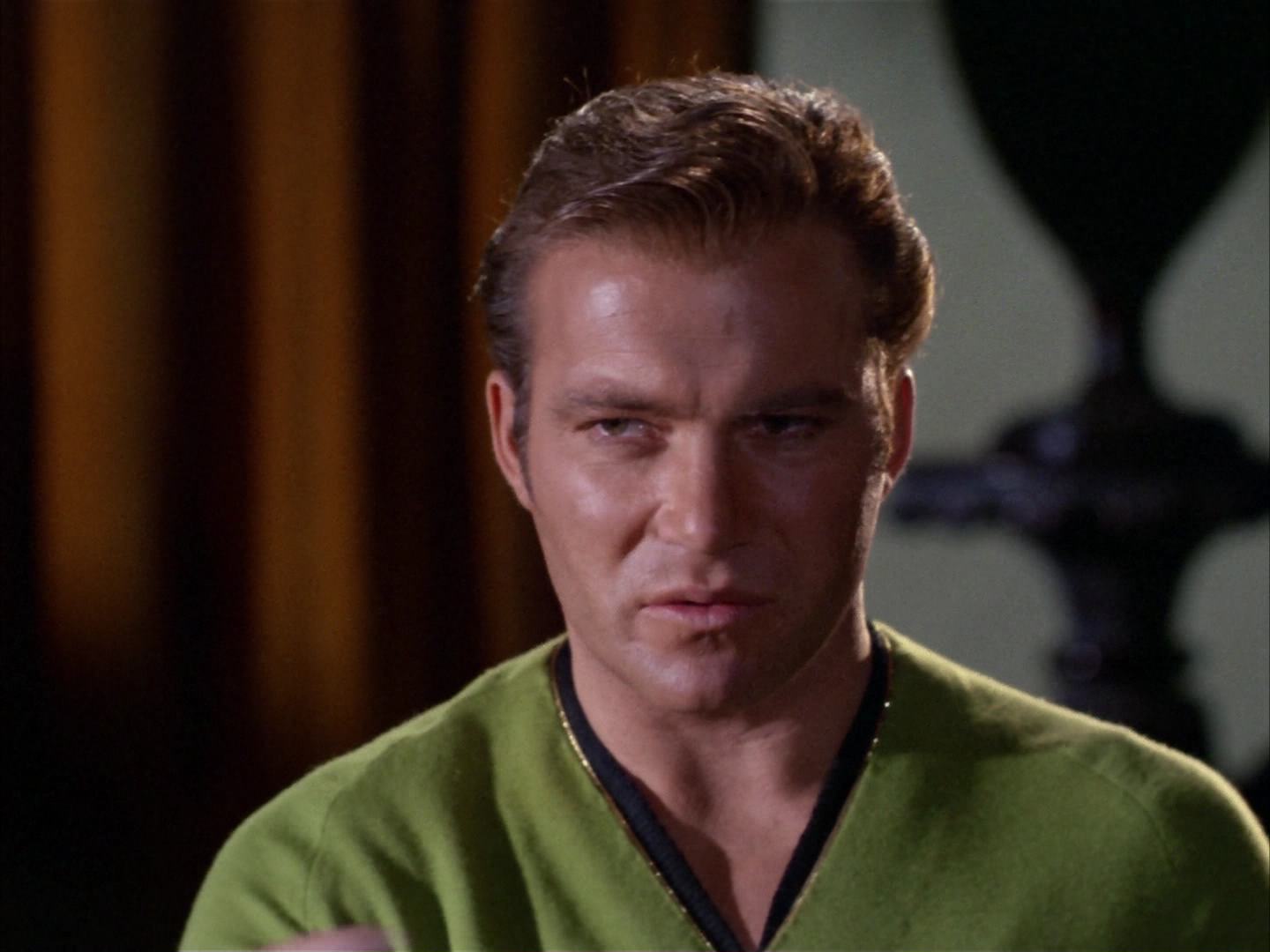 ariane179254_StarTrek_2x14_WolfInTheFold_1558.jpg