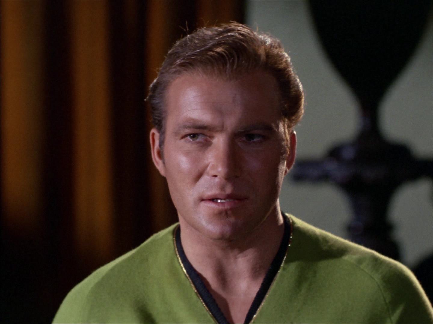 ariane179254_StarTrek_2x14_WolfInTheFold_1561.jpg