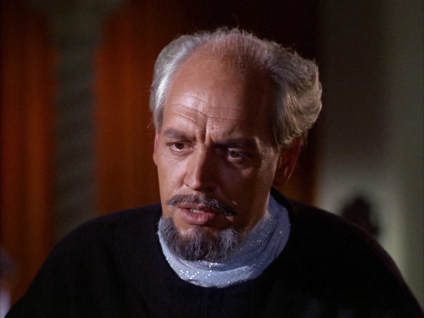 ariane179254_StarTrek_2x14_WolfInTheFold_1586.jpg