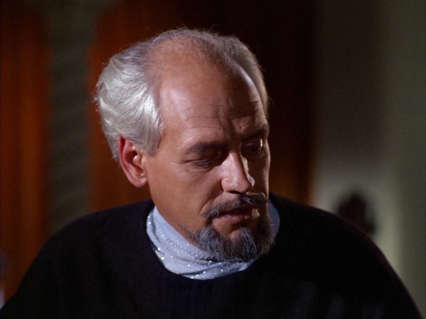 ariane179254_StarTrek_2x14_WolfInTheFold_1592.jpg