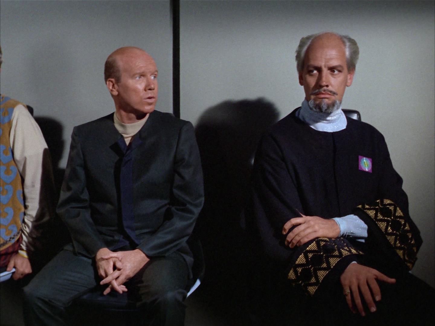 ariane179254_StarTrek_2x14_WolfInTheFold_1681.jpg