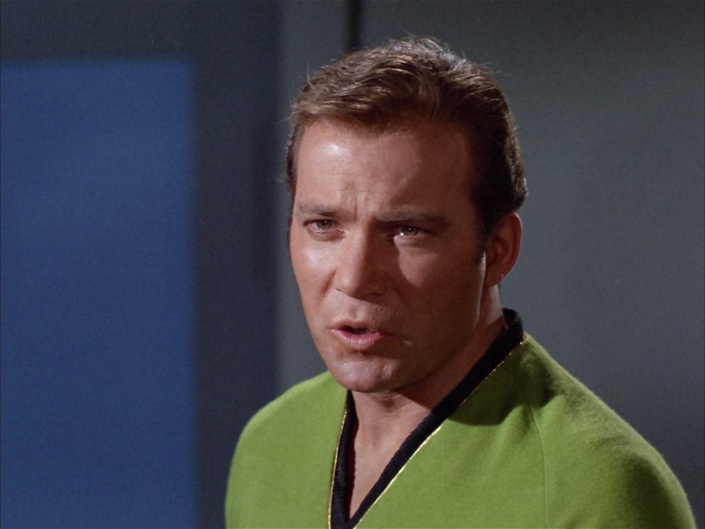 ariane179254_StarTrek_2x14_WolfInTheFold_1750.jpg