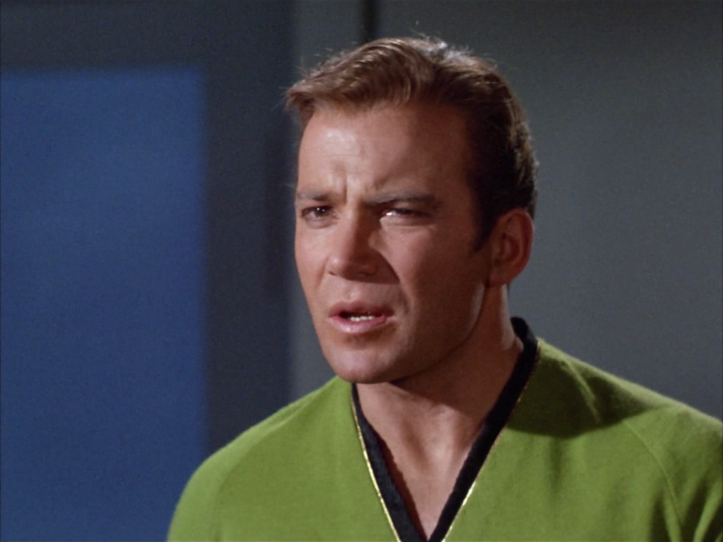 ariane179254_StarTrek_2x14_WolfInTheFold_1789.jpg