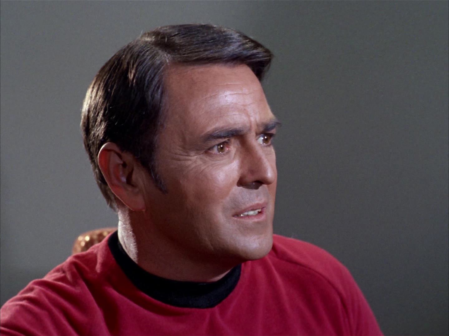 ariane179254_StarTrek_2x14_WolfInTheFold_1862.jpg