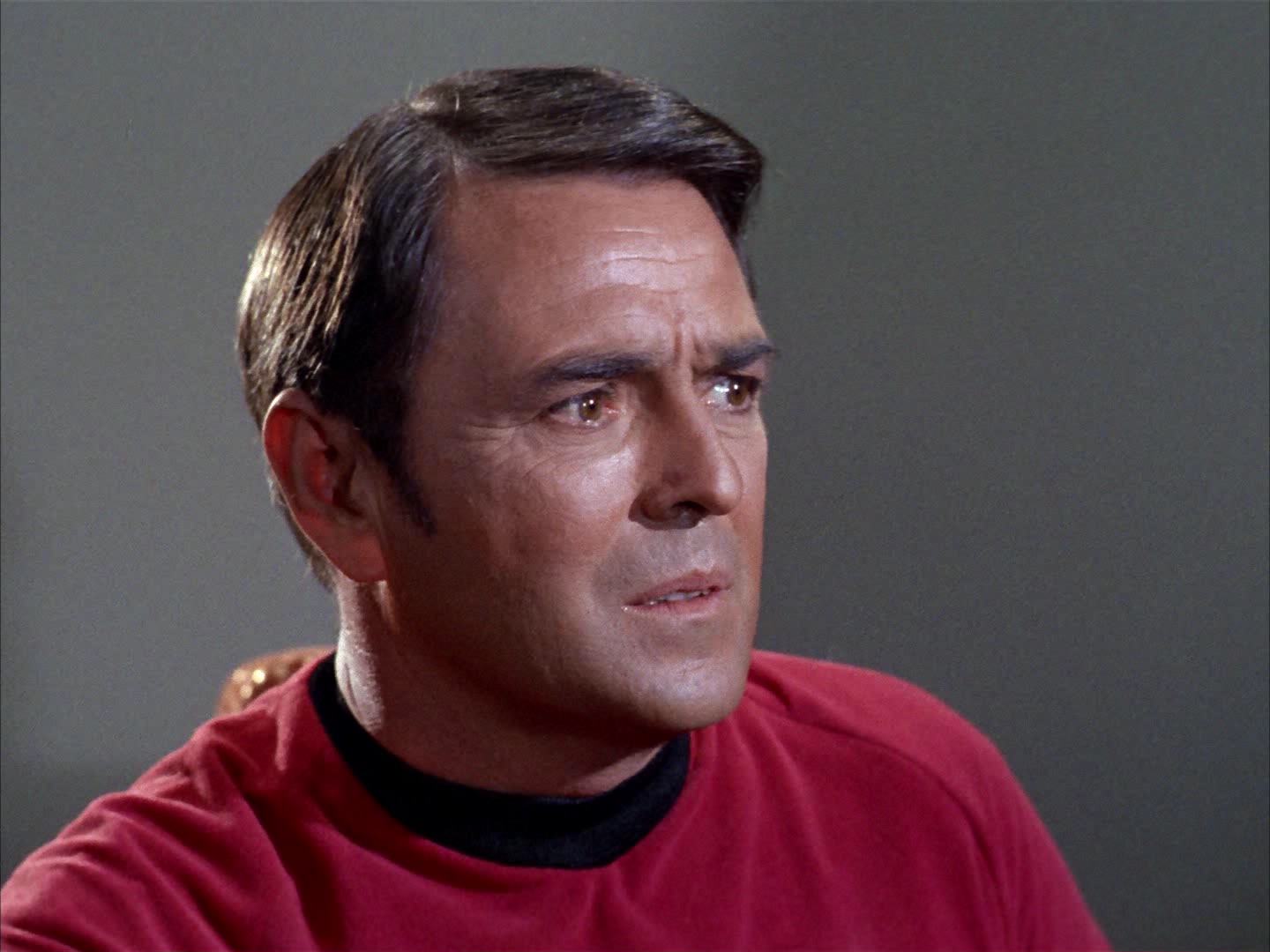 ariane179254_StarTrek_2x14_WolfInTheFold_1879.jpg