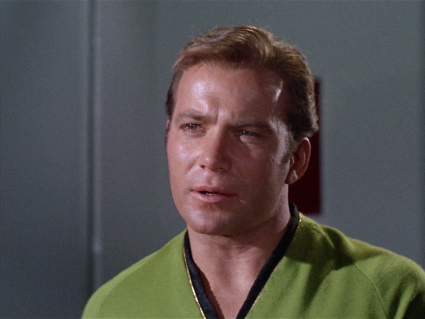 ariane179254_StarTrek_2x14_WolfInTheFold_1930.jpg