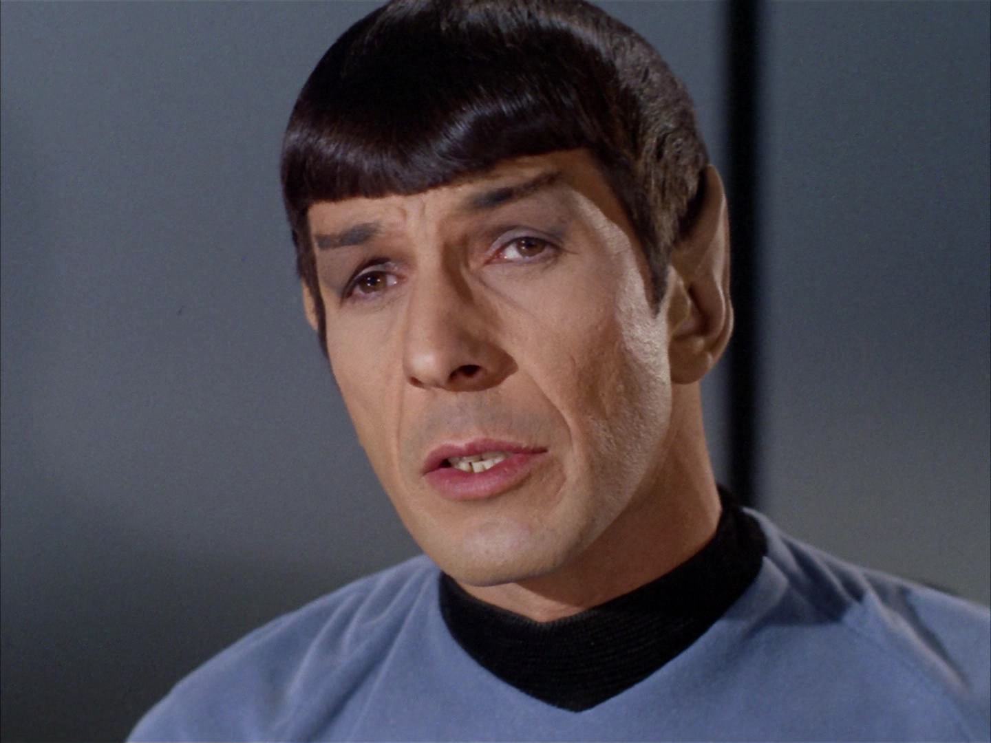 ariane179254_StarTrek_2x14_WolfInTheFold_2005.jpg