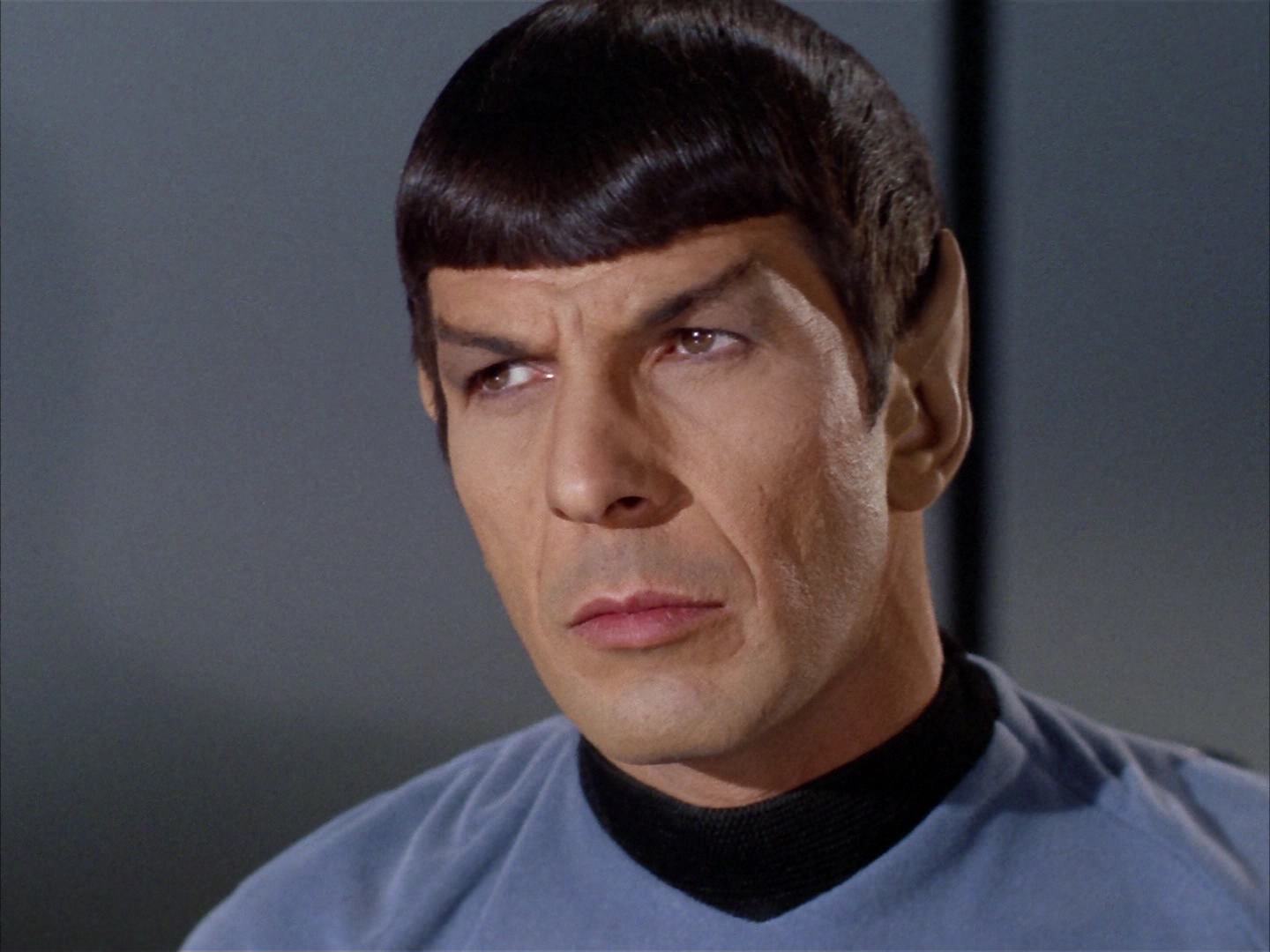 ariane179254_StarTrek_2x14_WolfInTheFold_2027.jpg