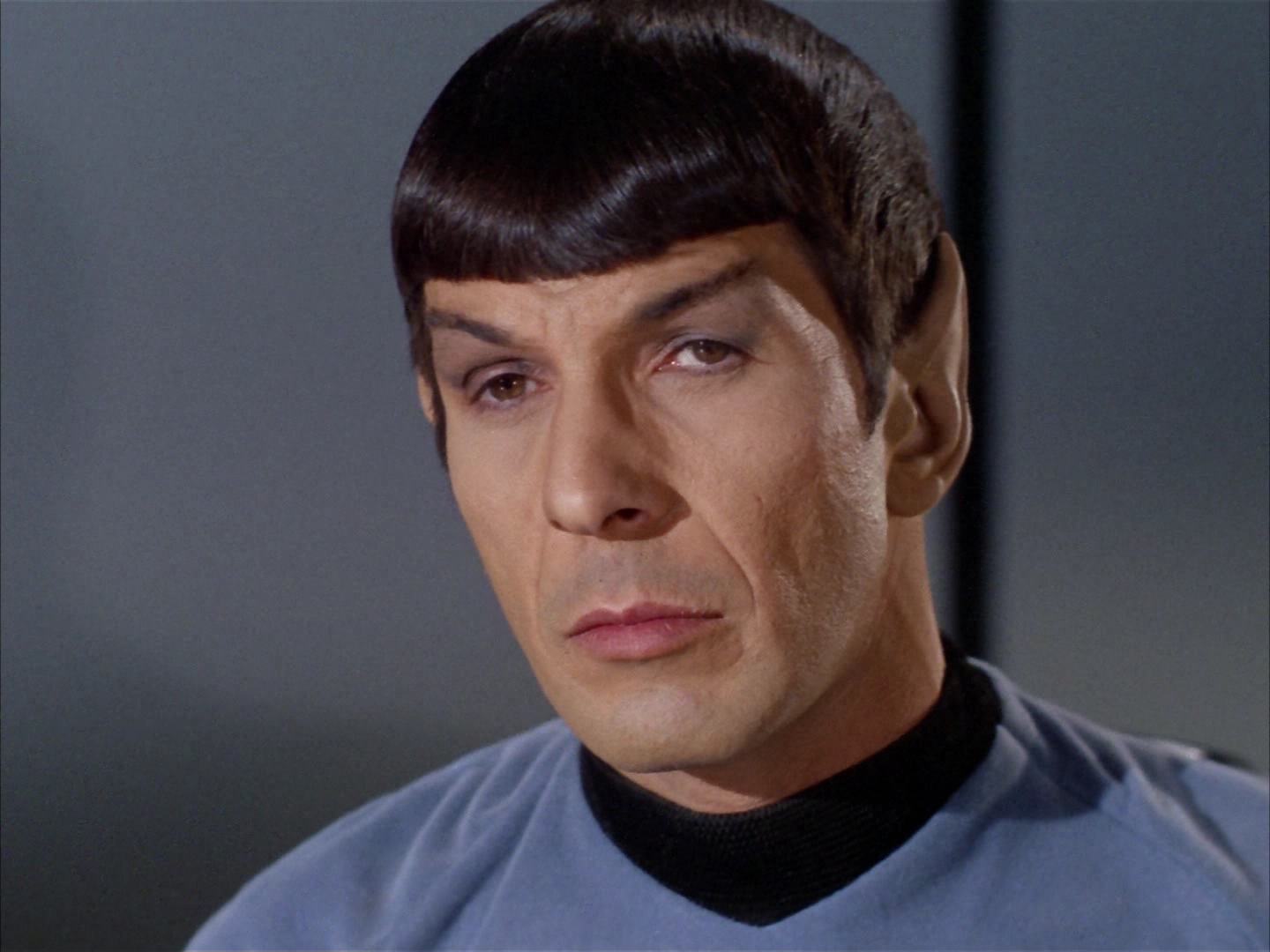 ariane179254_StarTrek_2x14_WolfInTheFold_2028.jpg