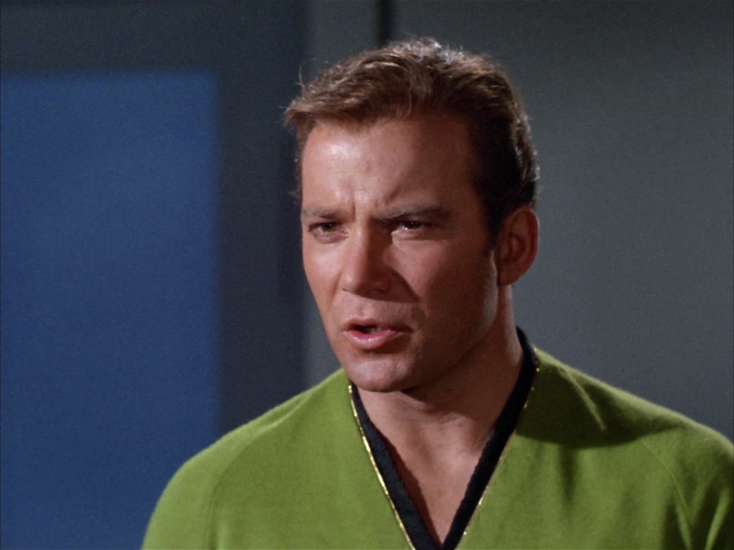 ariane179254_StarTrek_2x14_WolfInTheFold_2046.jpg