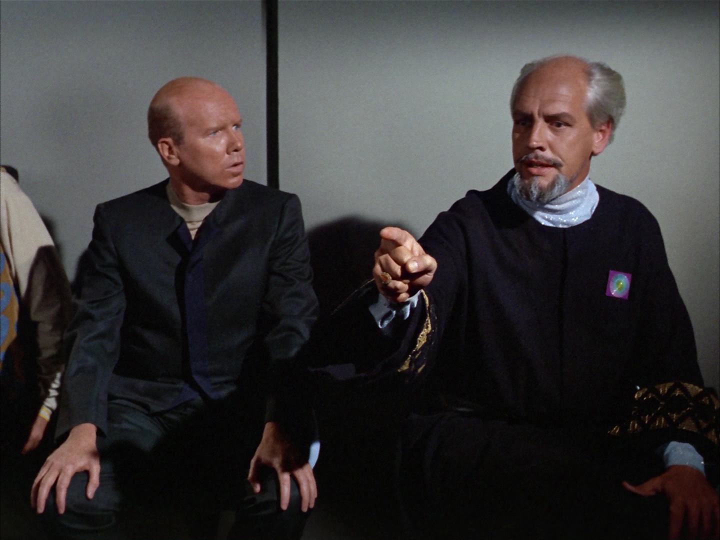 ariane179254_StarTrek_2x14_WolfInTheFold_2220.jpg
