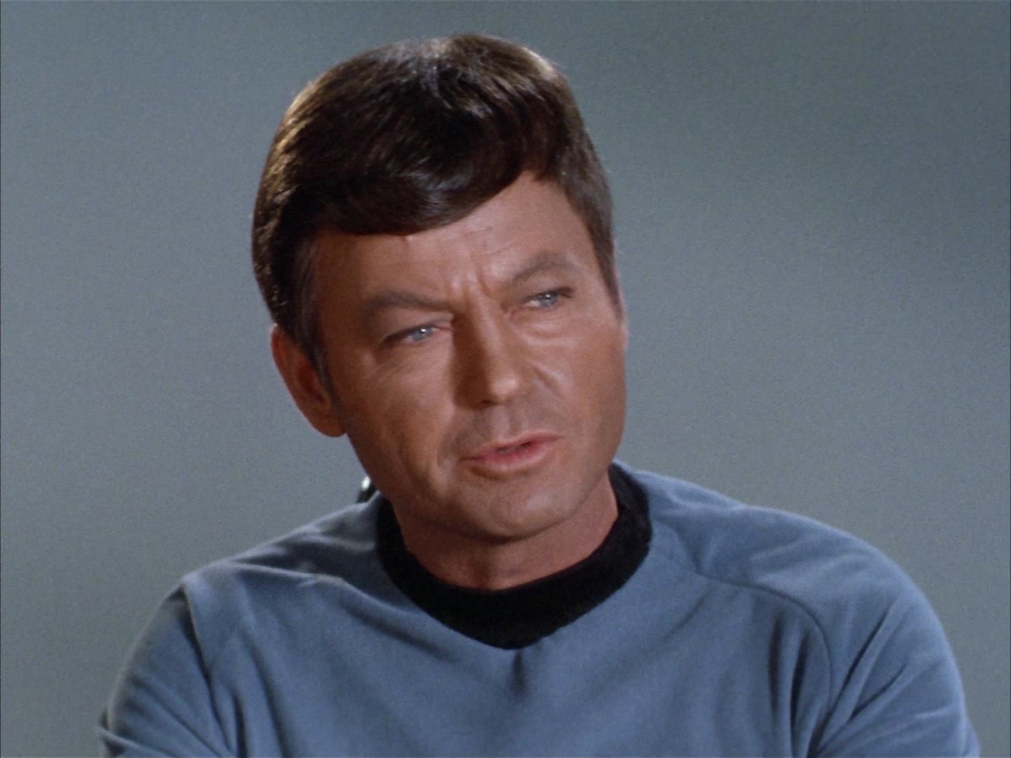 ariane179254_StarTrek_2x14_WolfInTheFold_2278.jpg