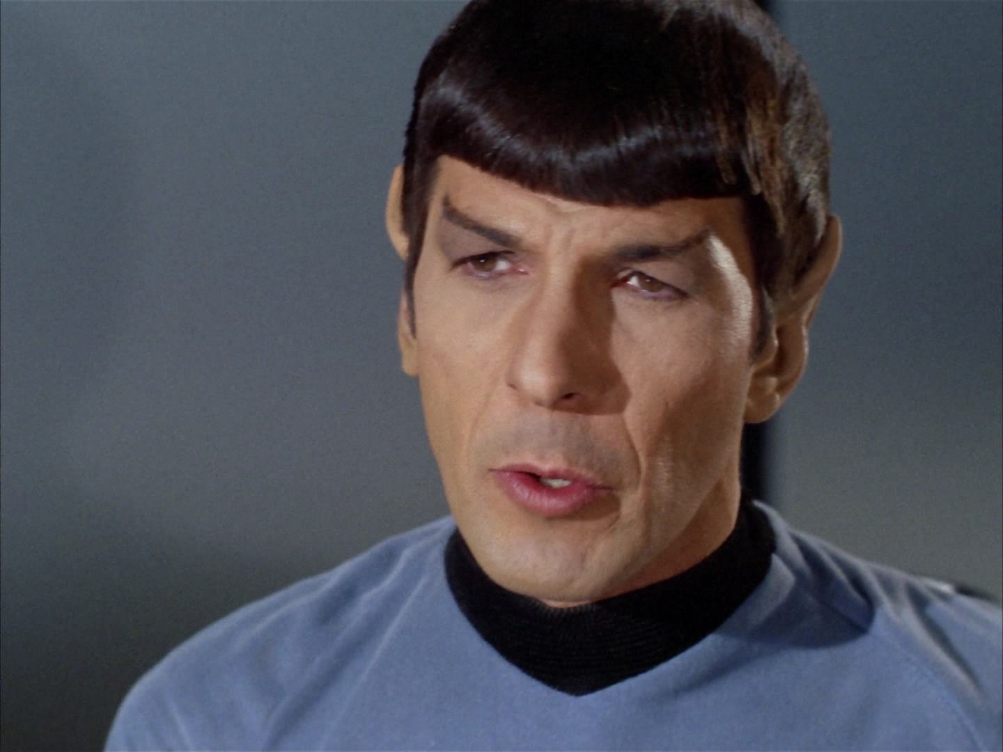 ariane179254_StarTrek_2x14_WolfInTheFold_2290.jpg