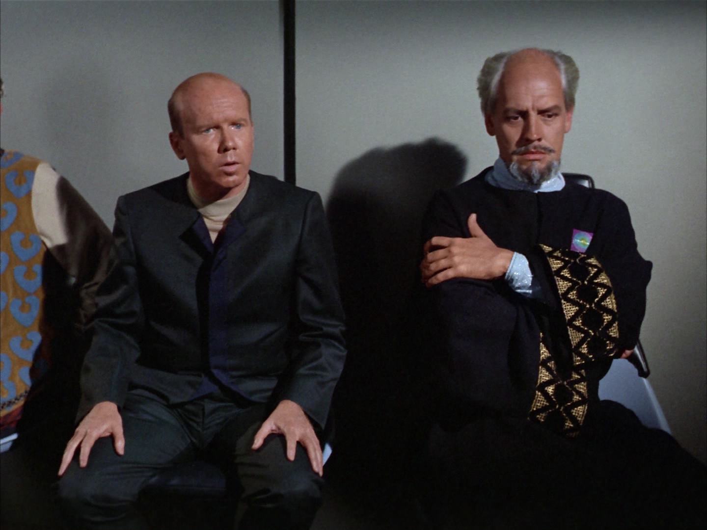 ariane179254_StarTrek_2x14_WolfInTheFold_2349.jpg