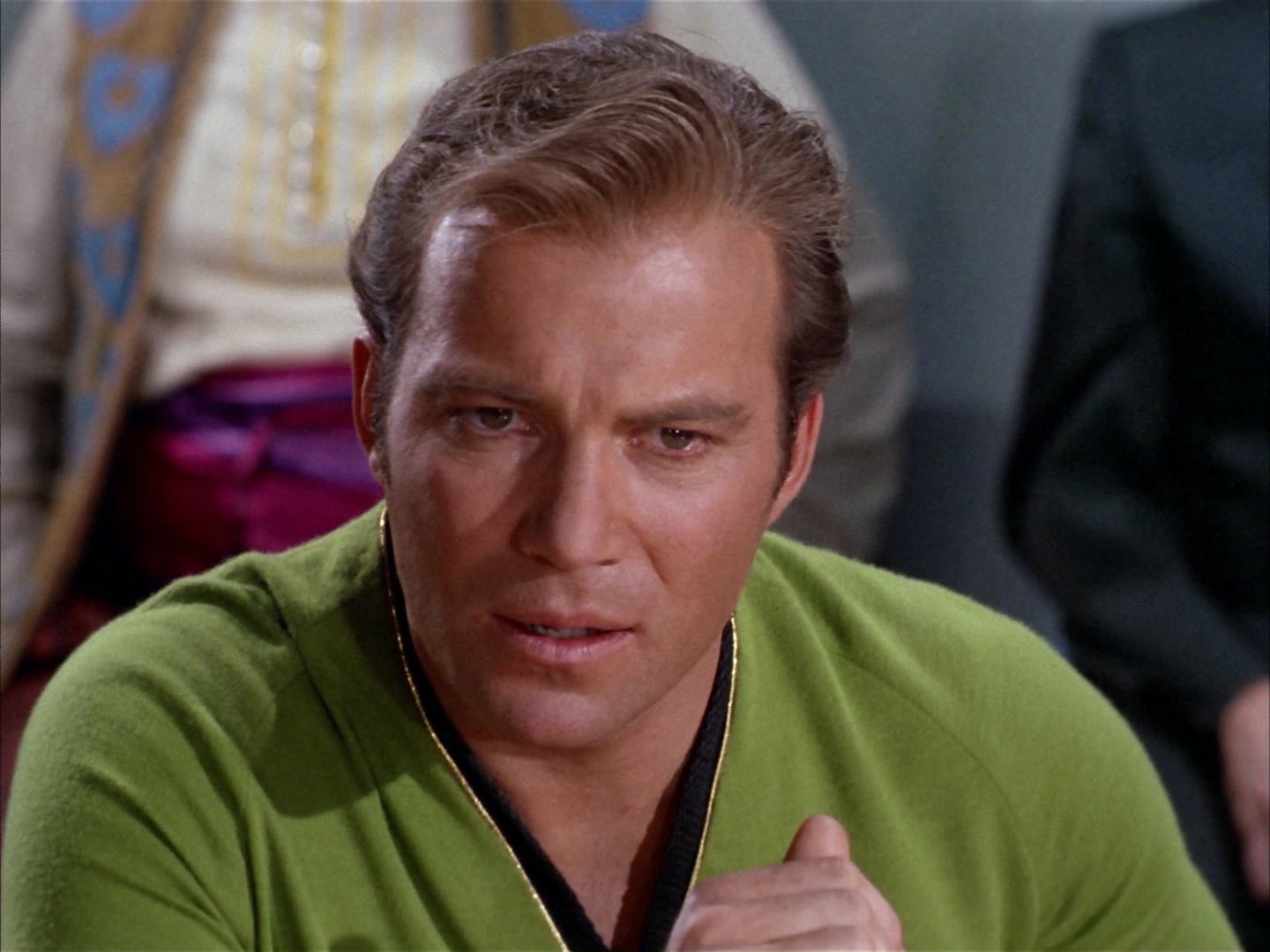 ariane179254_StarTrek_2x14_WolfInTheFold_2383.jpg