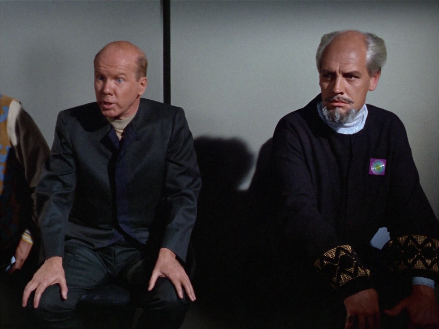 ariane179254_StarTrek_2x14_WolfInTheFold_2396.jpg