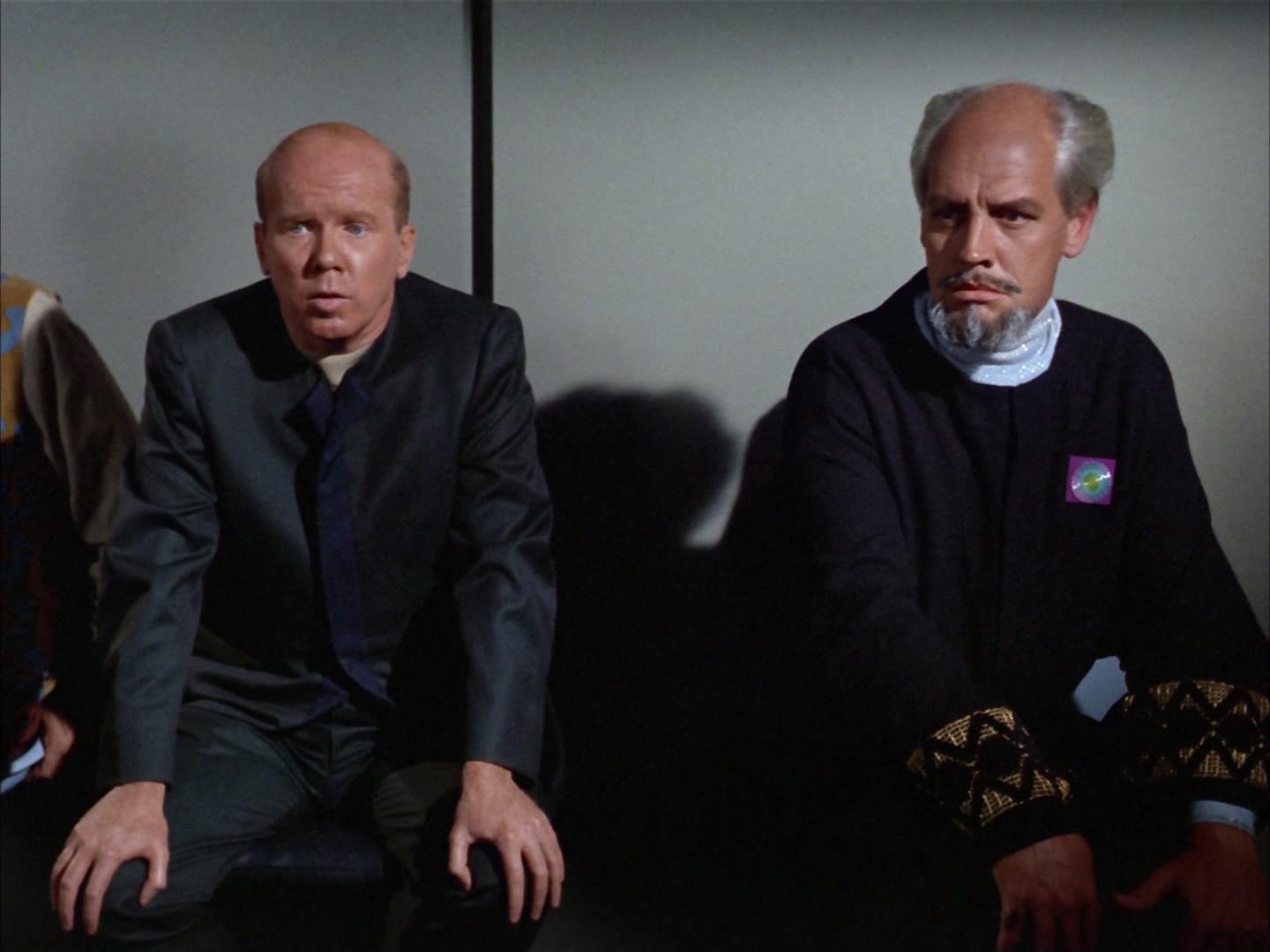 ariane179254_StarTrek_2x14_WolfInTheFold_2398.jpg