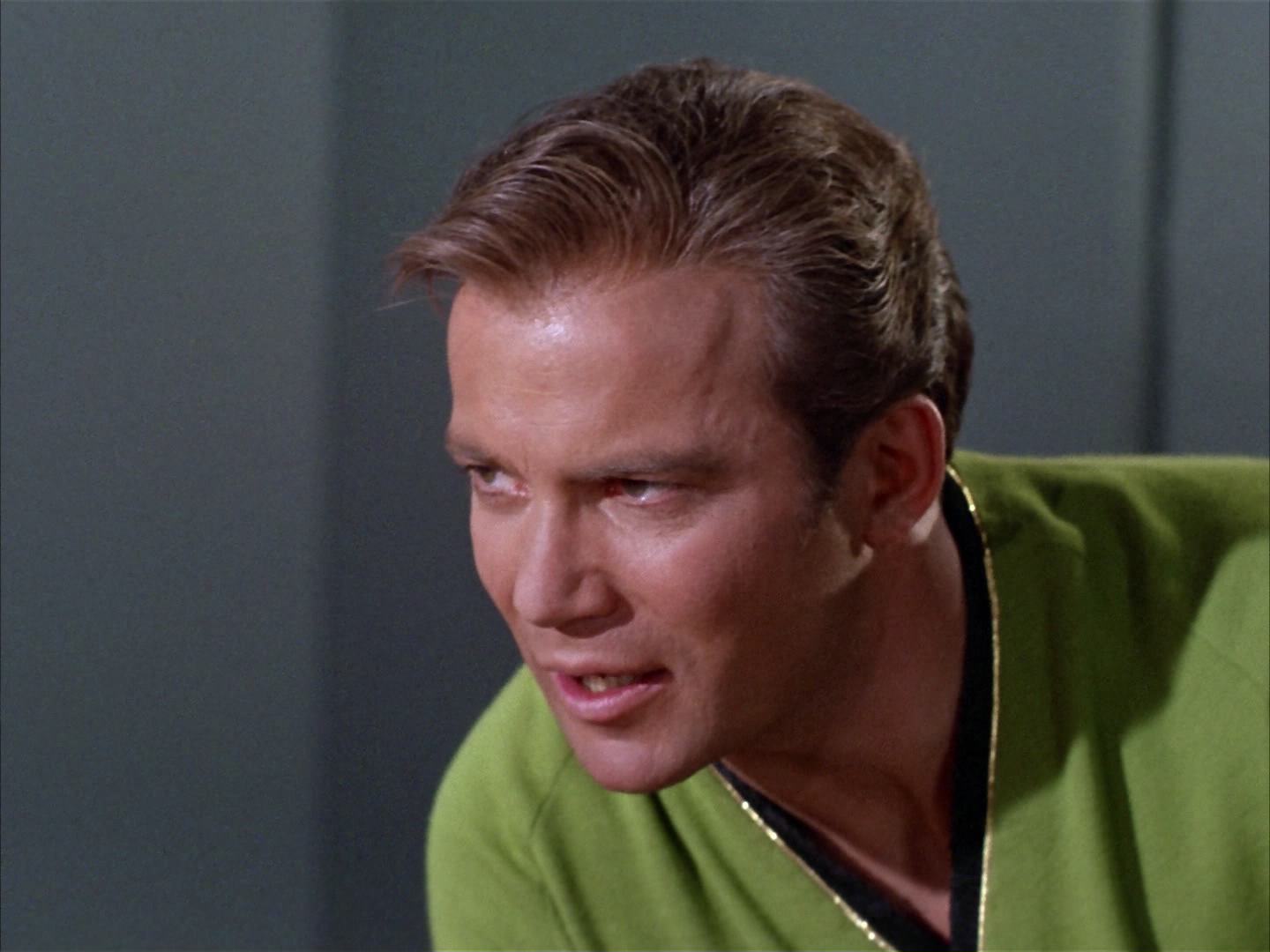 ariane179254_StarTrek_2x14_WolfInTheFold_2425.jpg