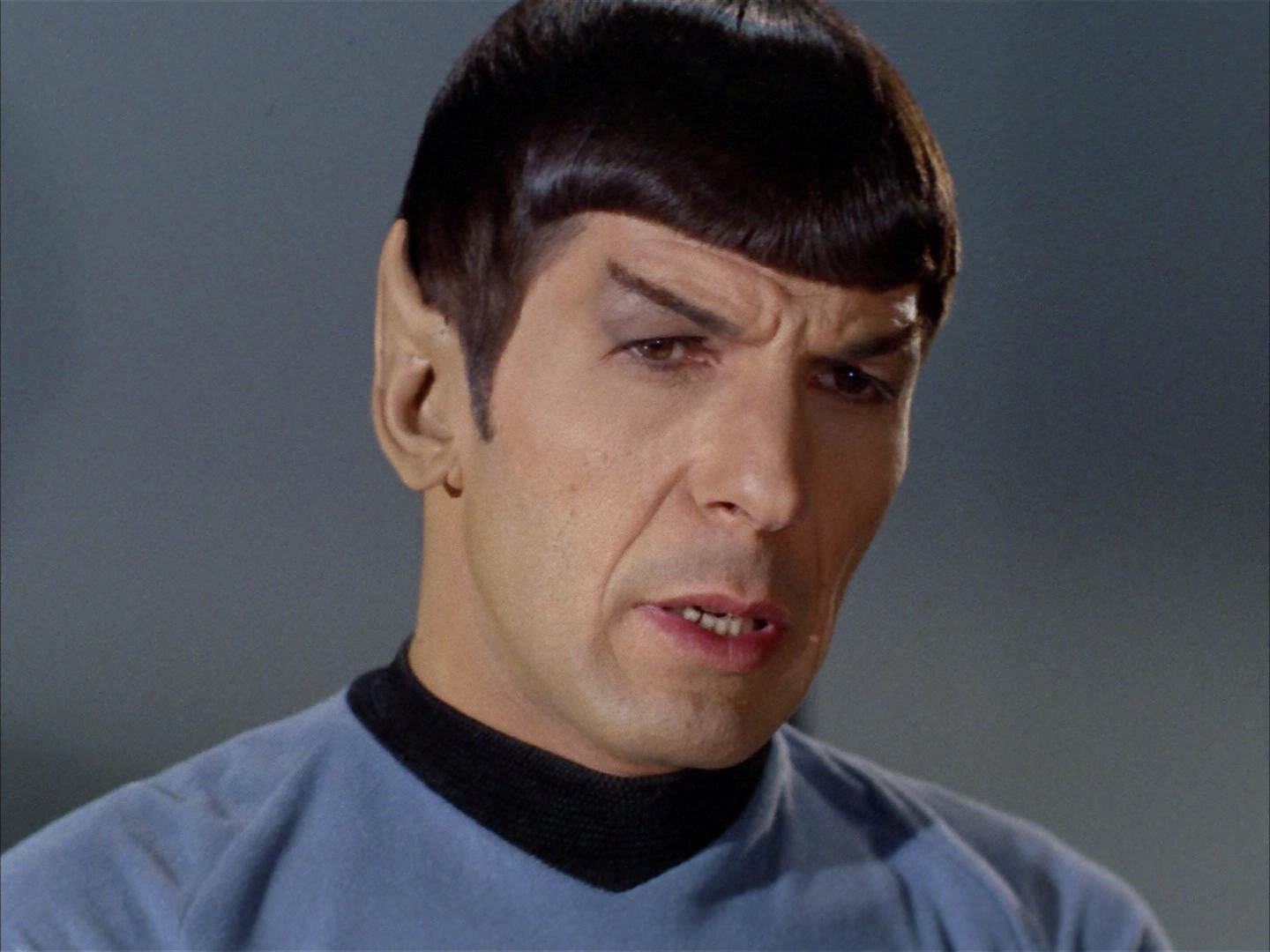 ariane179254_StarTrek_2x14_WolfInTheFold_2426.jpg