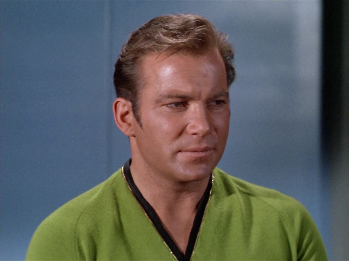 ariane179254_StarTrek_2x14_WolfInTheFold_2463.jpg