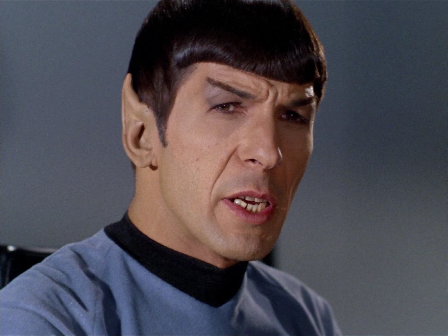 ariane179254_StarTrek_2x14_WolfInTheFold_2479.jpg