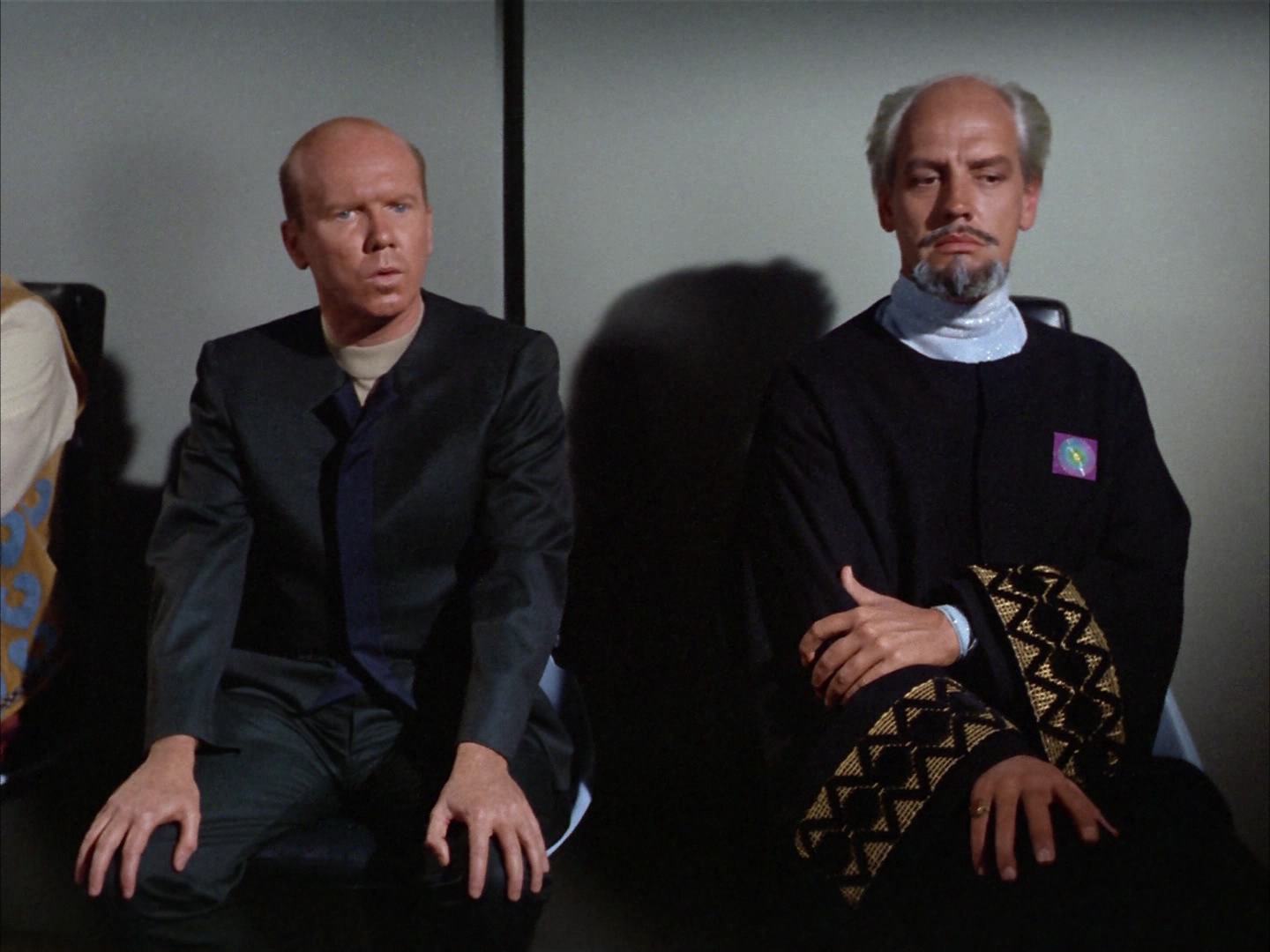 ariane179254_StarTrek_2x14_WolfInTheFold_2525.jpg