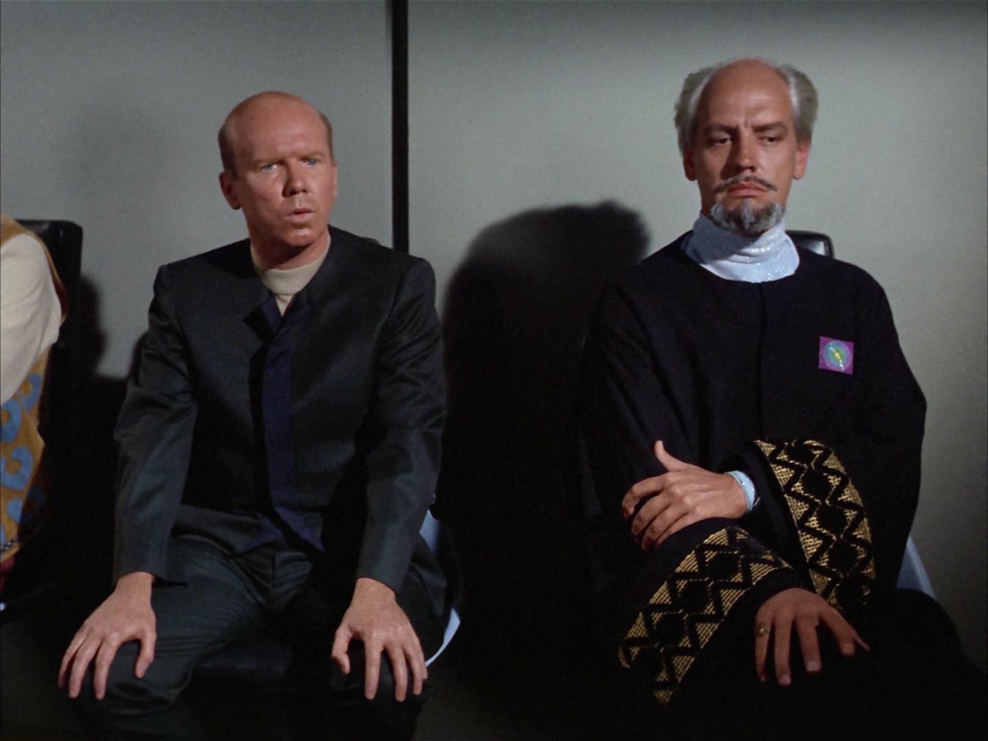ariane179254_StarTrek_2x14_WolfInTheFold_2527.jpg