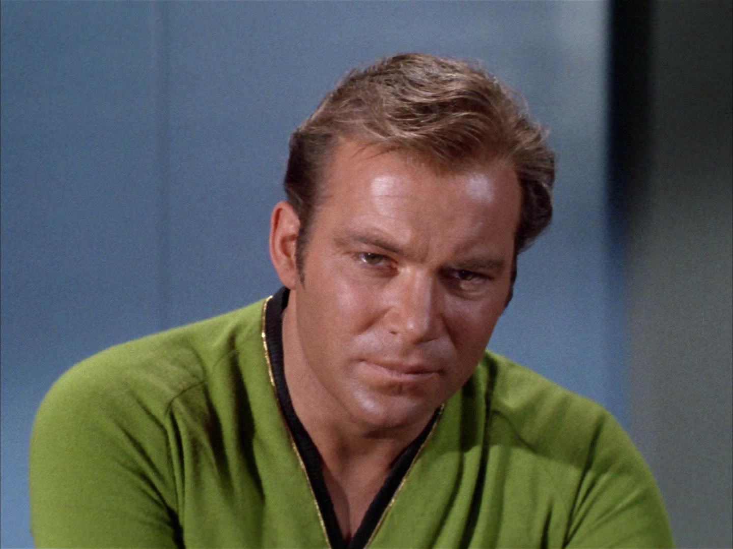 ariane179254_StarTrek_2x14_WolfInTheFold_2530.jpg