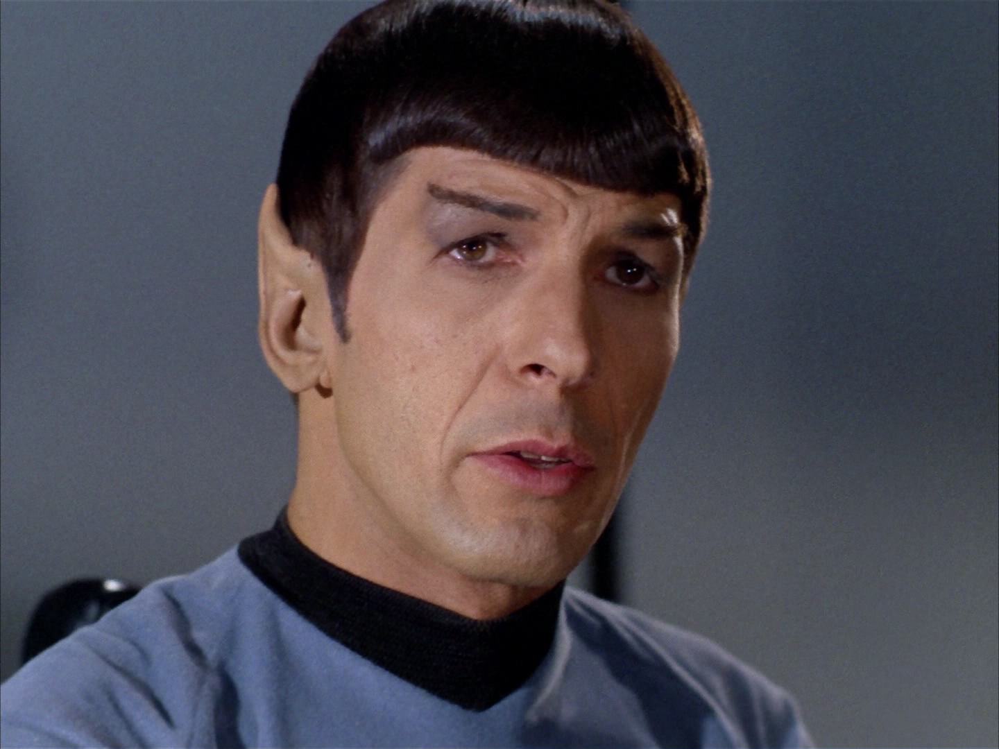 ariane179254_StarTrek_2x14_WolfInTheFold_2538.jpg