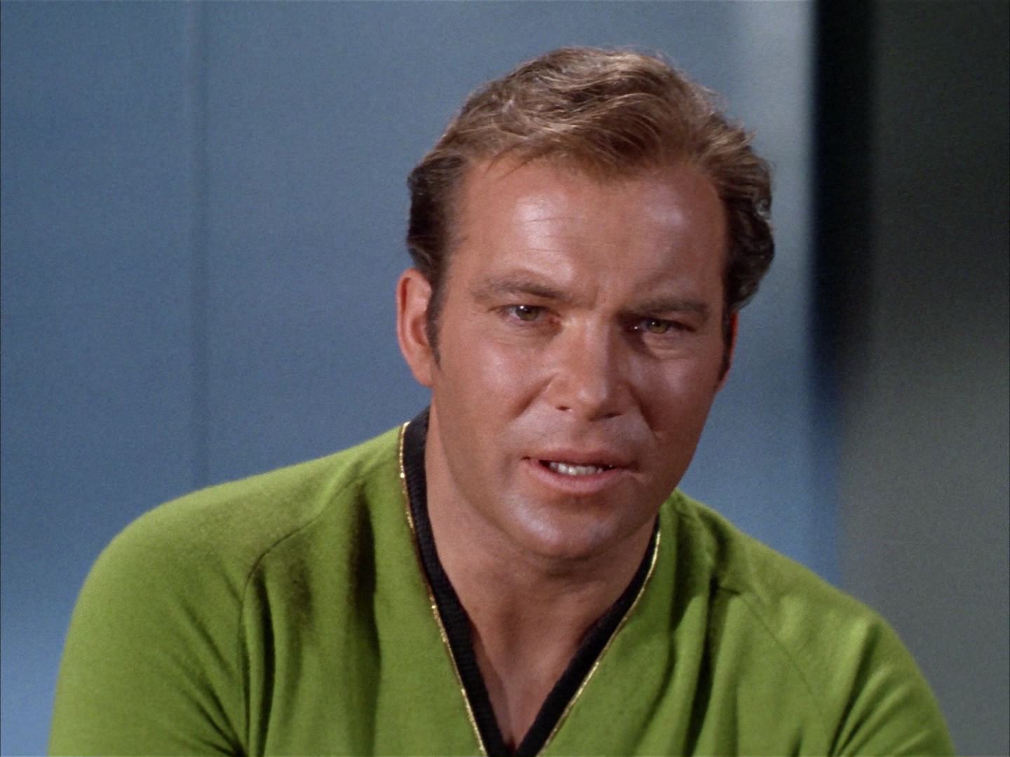 ariane179254_StarTrek_2x14_WolfInTheFold_2543.jpg