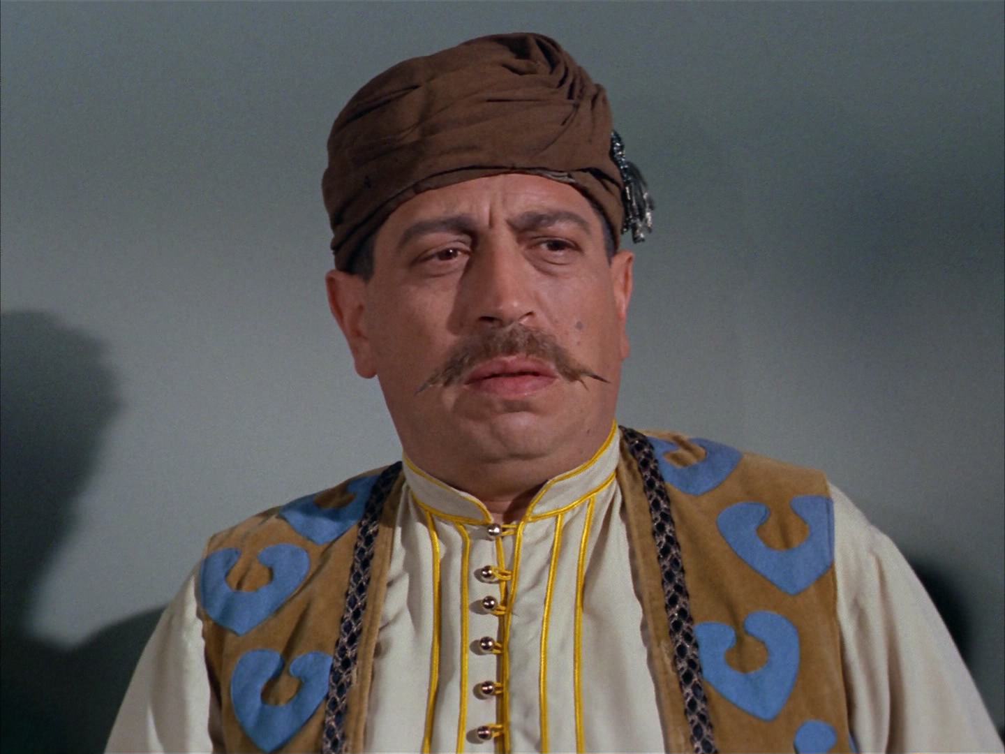 ariane179254_StarTrek_2x14_WolfInTheFold_2569.jpg