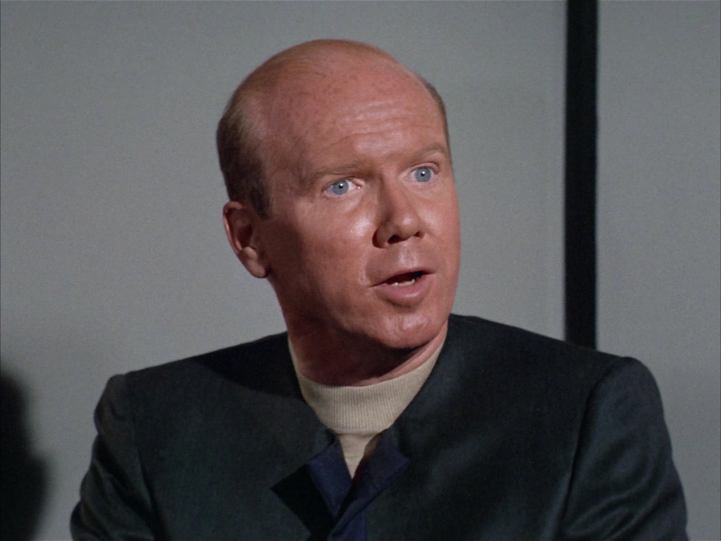 ariane179254_StarTrek_2x14_WolfInTheFold_2599.jpg