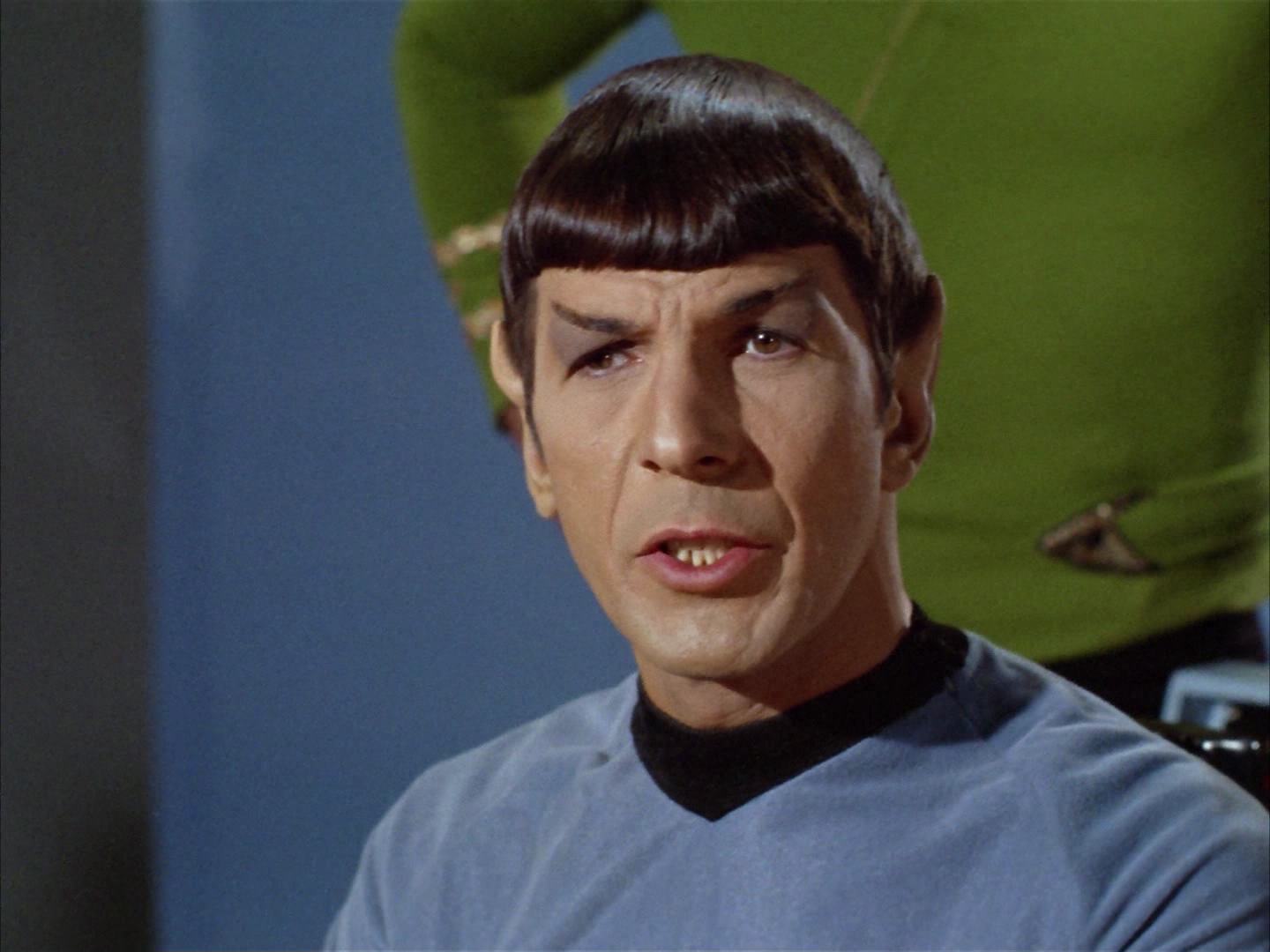 ariane179254_StarTrek_2x14_WolfInTheFold_2641.jpg