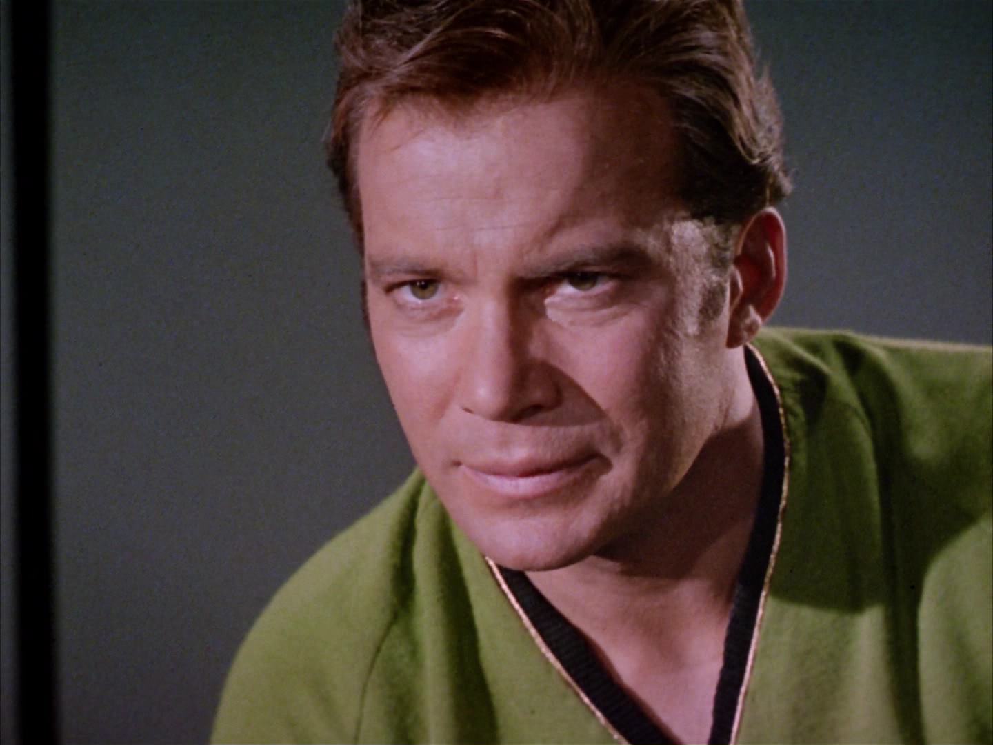 ariane179254_StarTrek_2x14_WolfInTheFold_2754.jpg