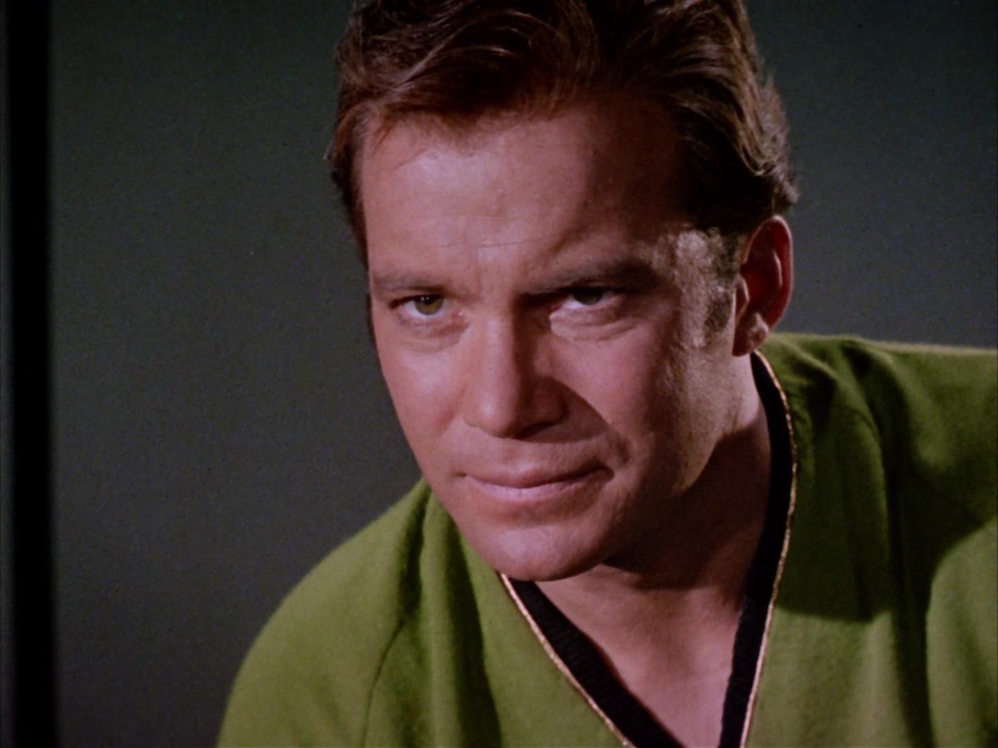 ariane179254_StarTrek_2x14_WolfInTheFold_2758.jpg
