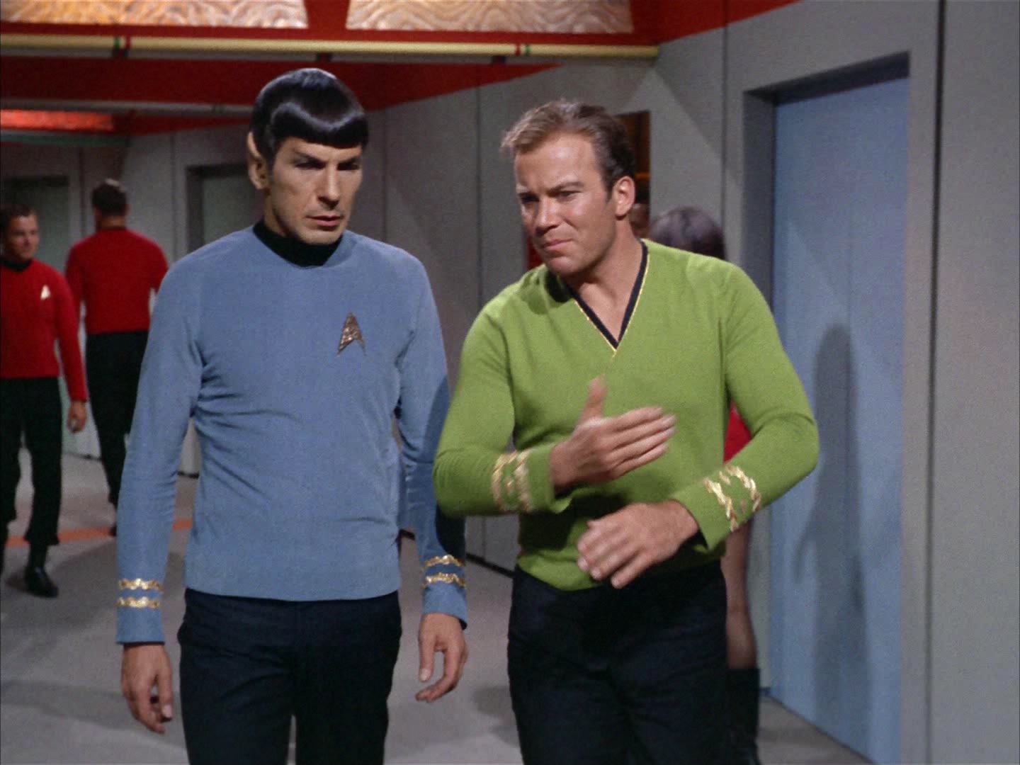 ariane179254_StarTrek_2x14_WolfInTheFold_2854.jpg