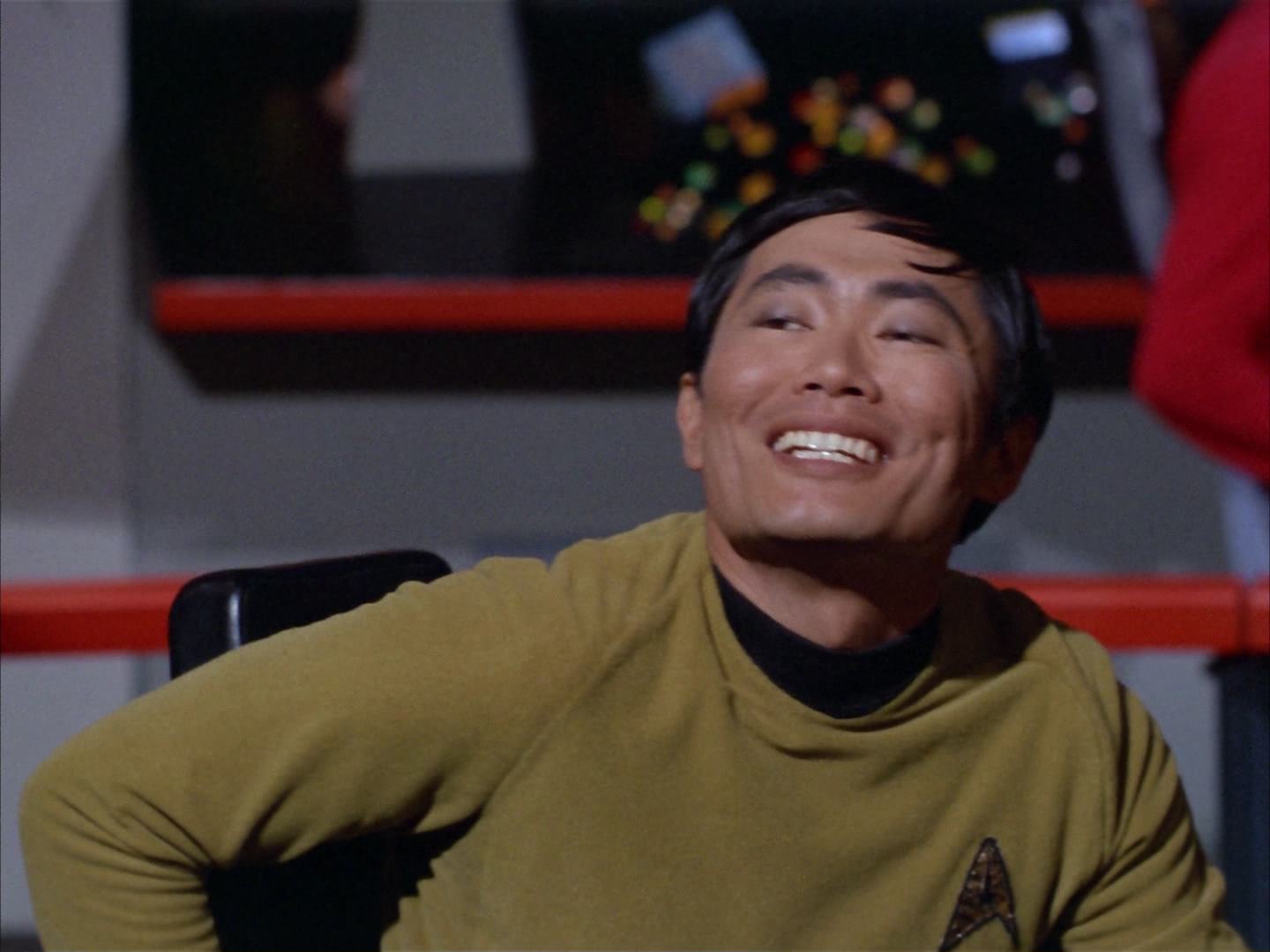 ariane179254_StarTrek_2x14_WolfInTheFold_3039.jpg
