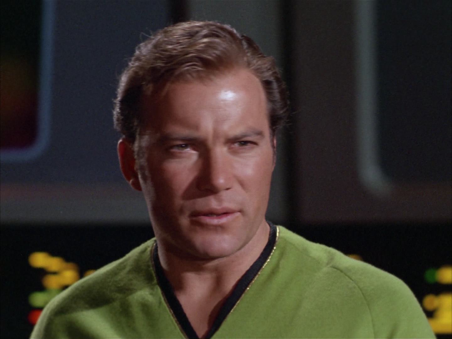 ariane179254_StarTrek_2x14_WolfInTheFold_3044.jpg
