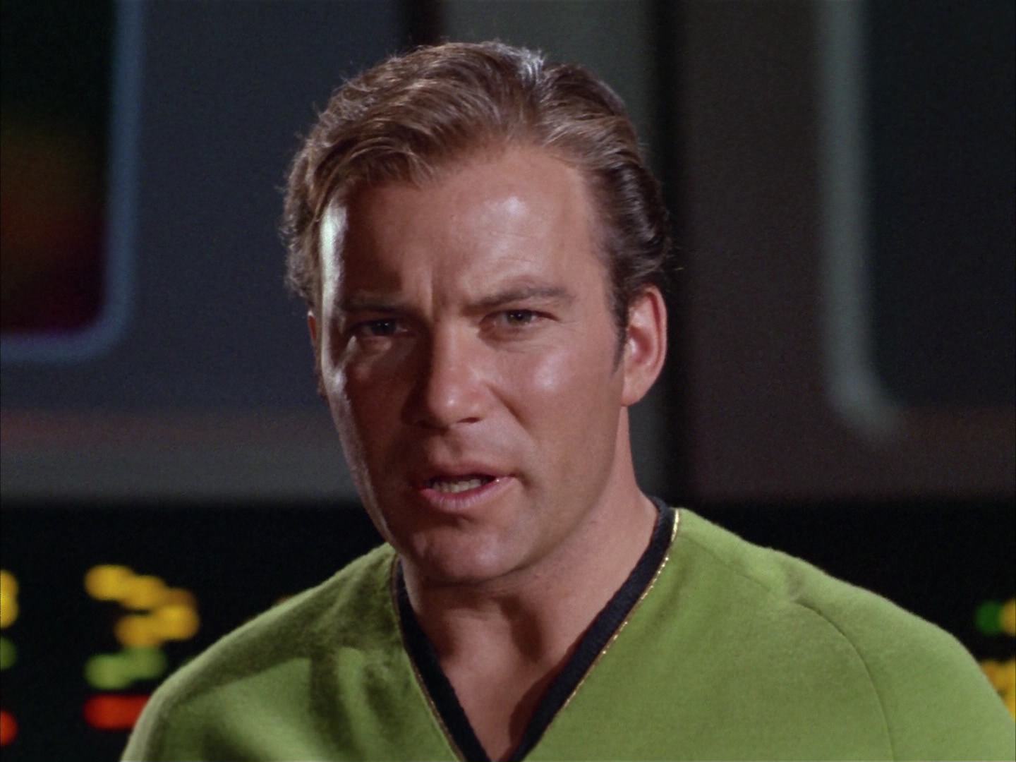 ariane179254_StarTrek_2x14_WolfInTheFold_3049.jpg