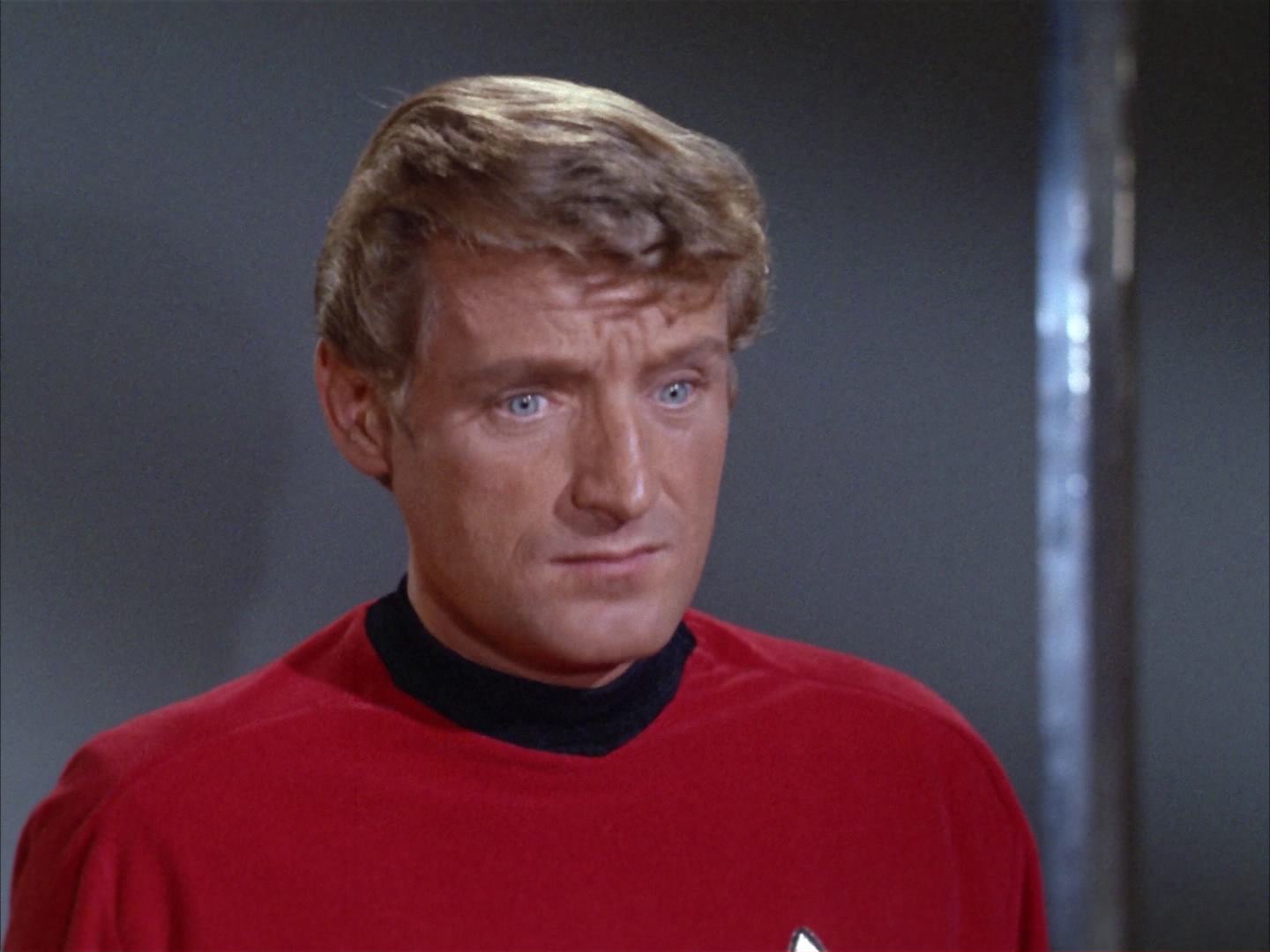 ariane179254_StarTrek_2x14_WolfInTheFold_3267.jpg