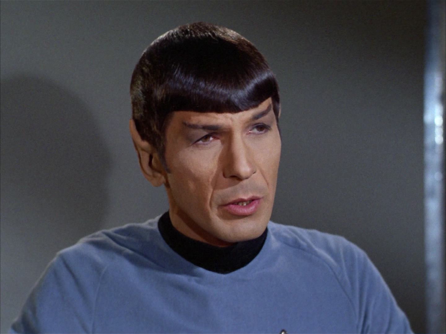 ariane179254_StarTrek_2x14_WolfInTheFold_3292.jpg