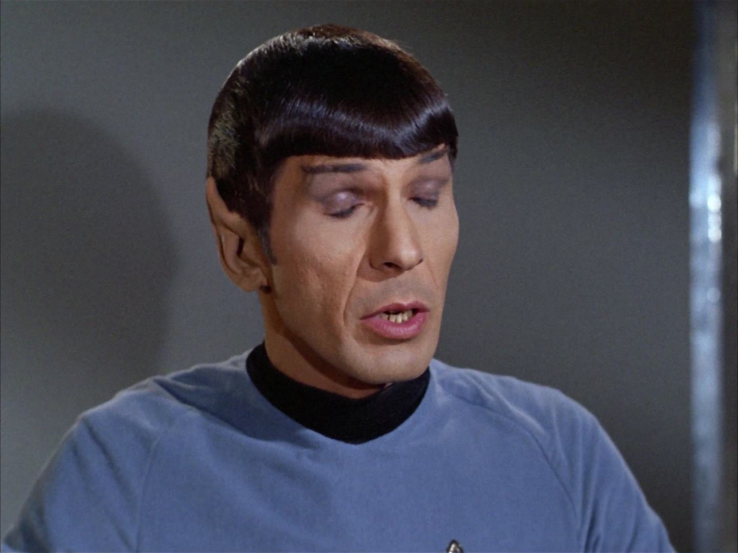 ariane179254_StarTrek_2x14_WolfInTheFold_3298.jpg